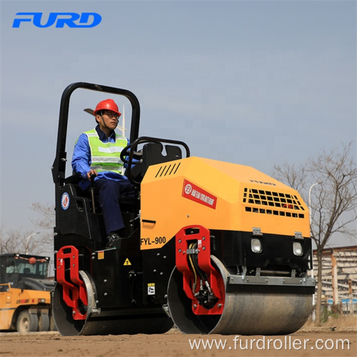 Compact Design 1.7Ton Vibratory Diesel Road Roller